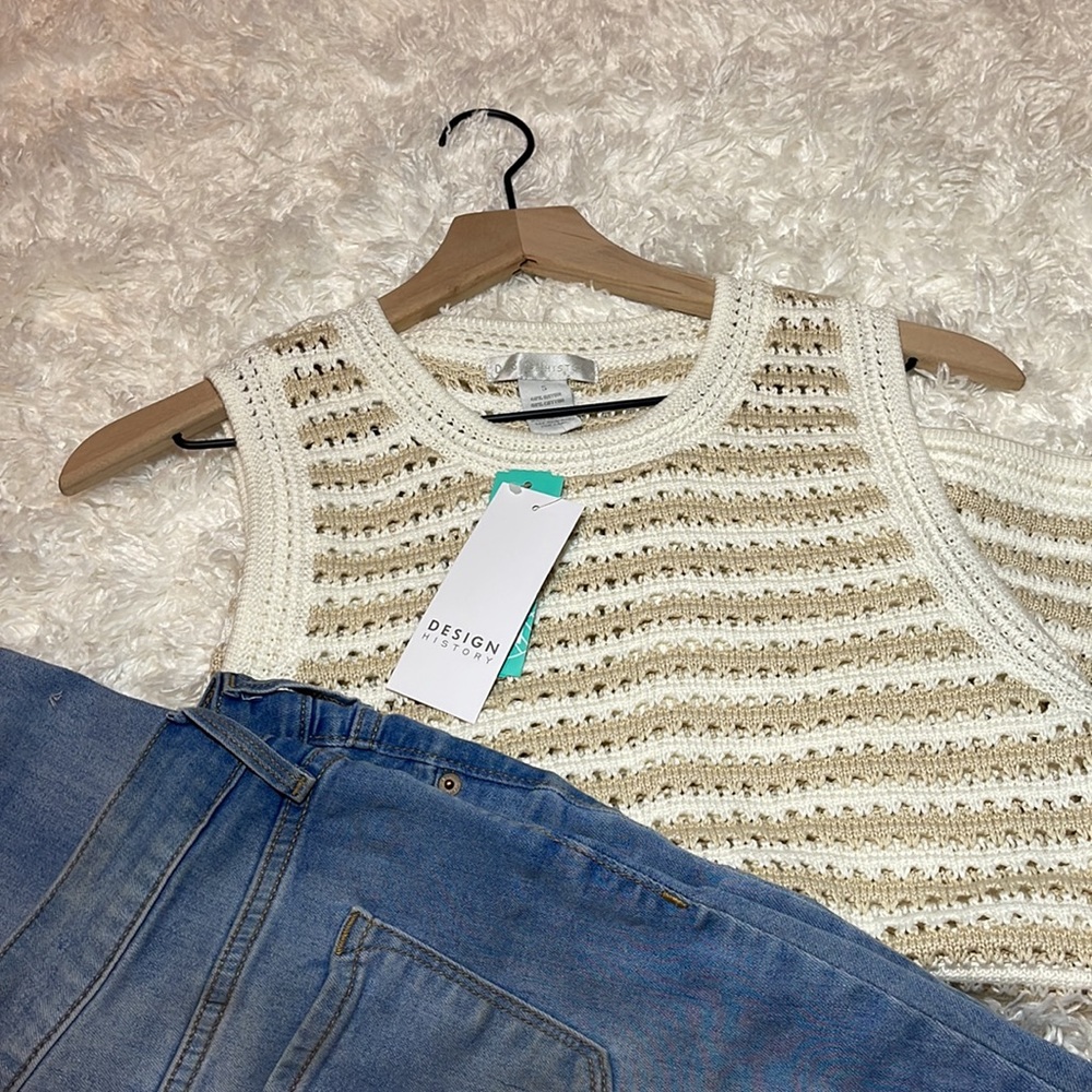 Sleeveless Open Stitch Pullover